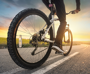 Cyclists are saving the planet Cyclists are saving the planet